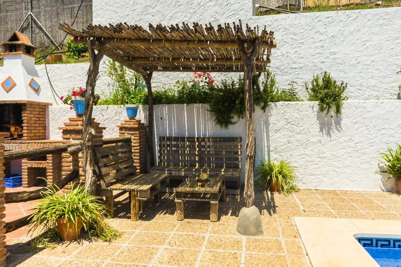 Winehouse With Big Pool, Bbq, Wifi, Close To Malaga Borge